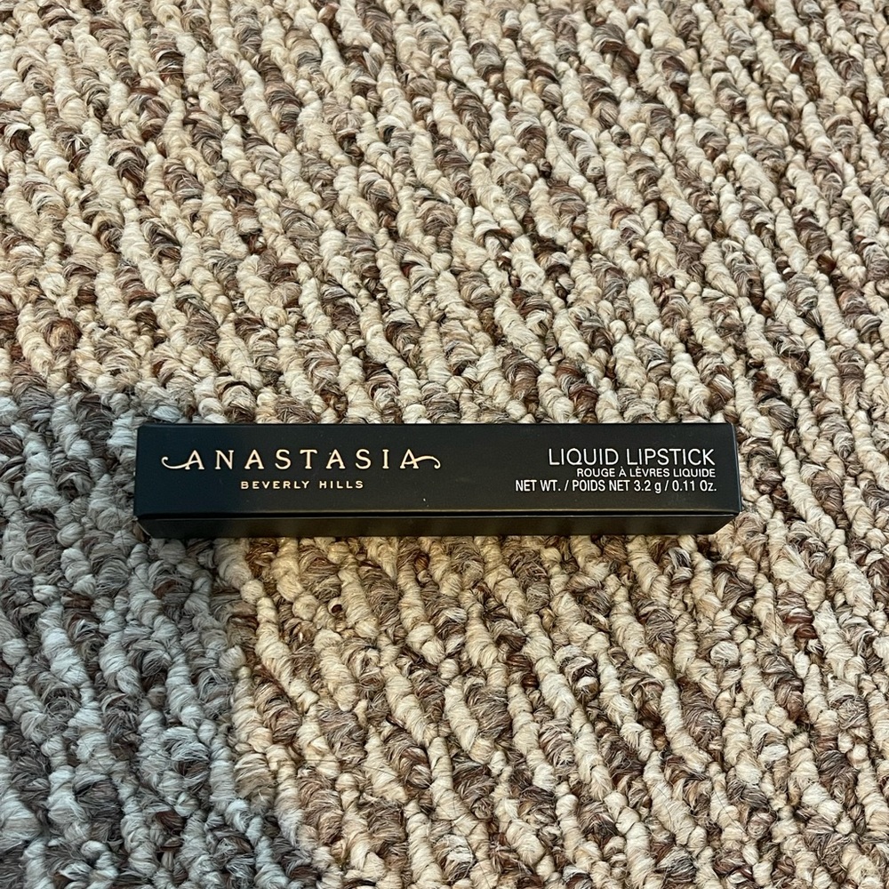NWT Anastasia Beverly Hills liquid lipstick in shade crush
